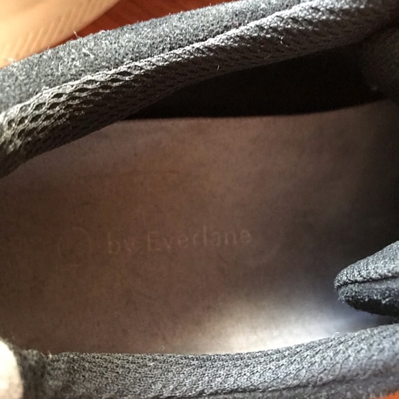 Everlane Black Sneakers - Picture 9 of 9